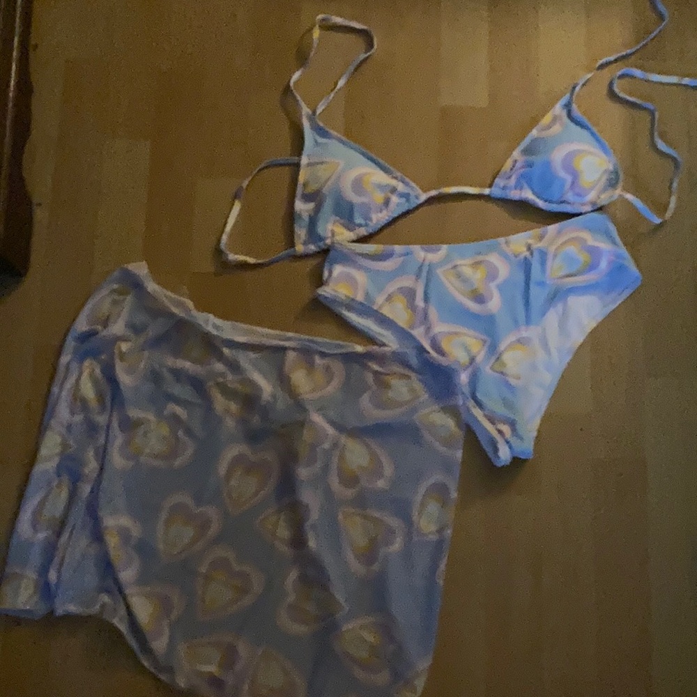 0xl bikini comes with shaw